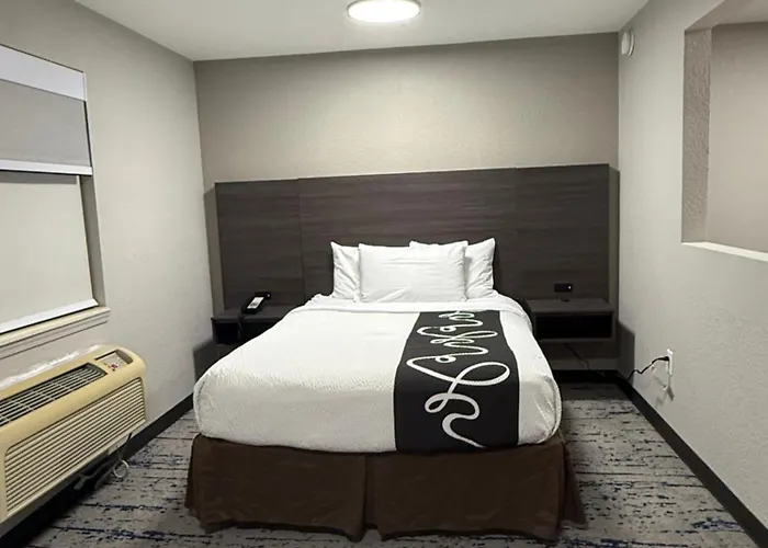 Homestay Suites