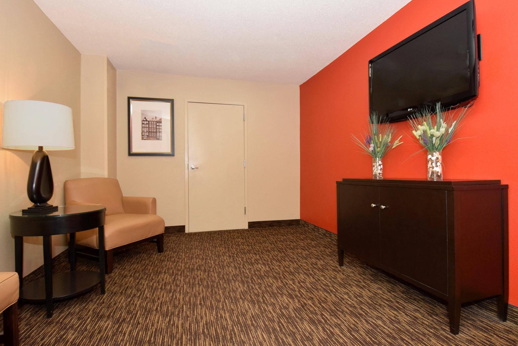 Homestay Suites